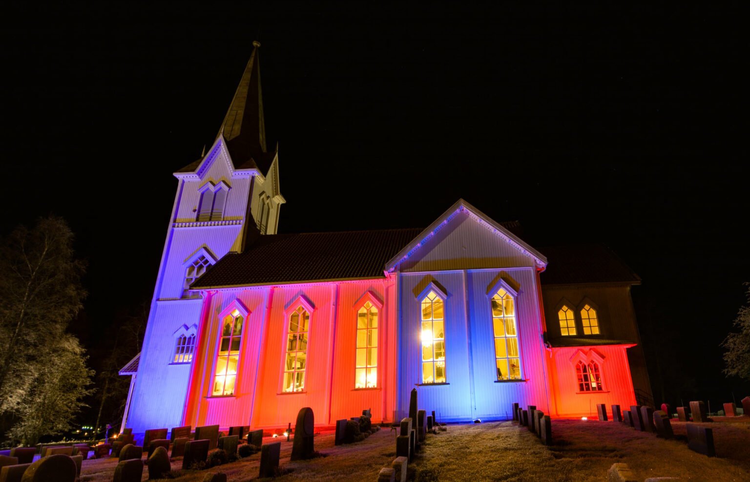 Evje kyrkje. Foto.