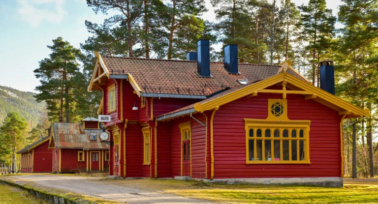 Byglandsfjord jernbanestasjon. Foto.