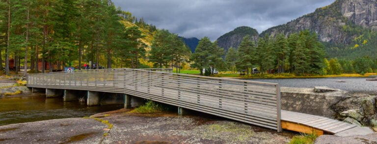 Honnevje raste- og badeplass i Valle. Foto.