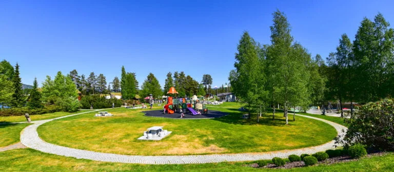 Mineralparken parkanlegg. Foto.