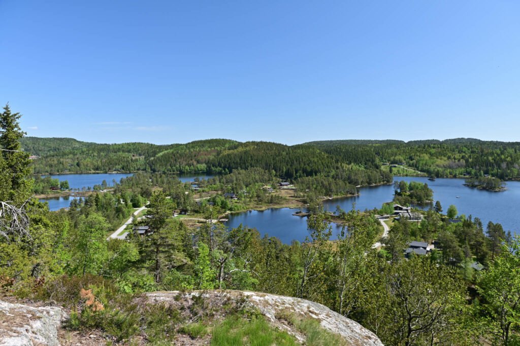 Utsikt over Storøygardsvatnet. Foto.