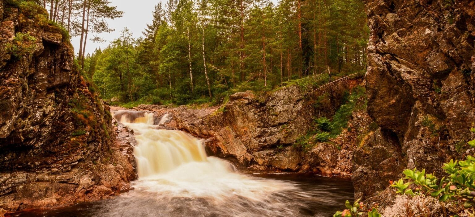 Trollfoss 28. juni 2017. Landskapsbilde.