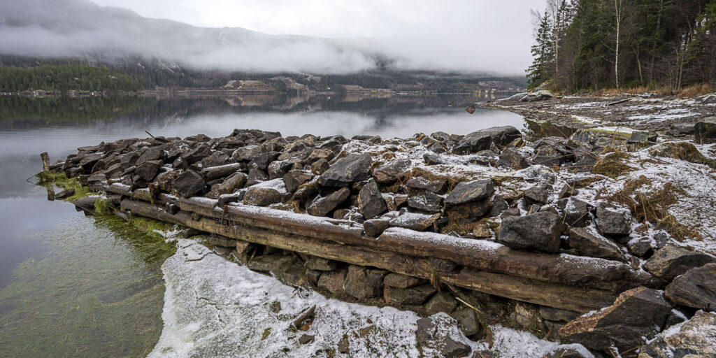Brygga på Frøysnes 27. november 2025. Foto