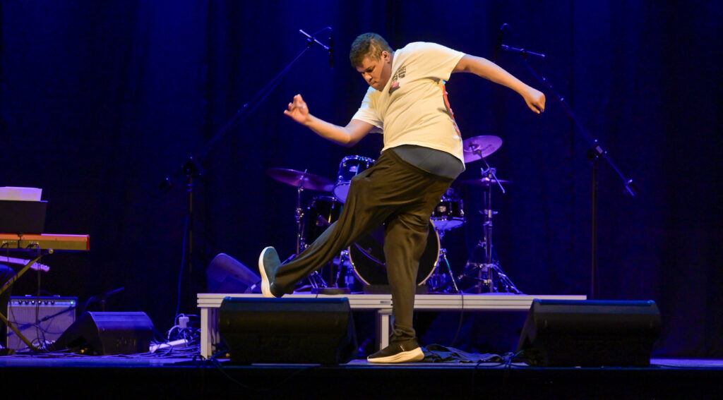 Roberto dansar. Foto.